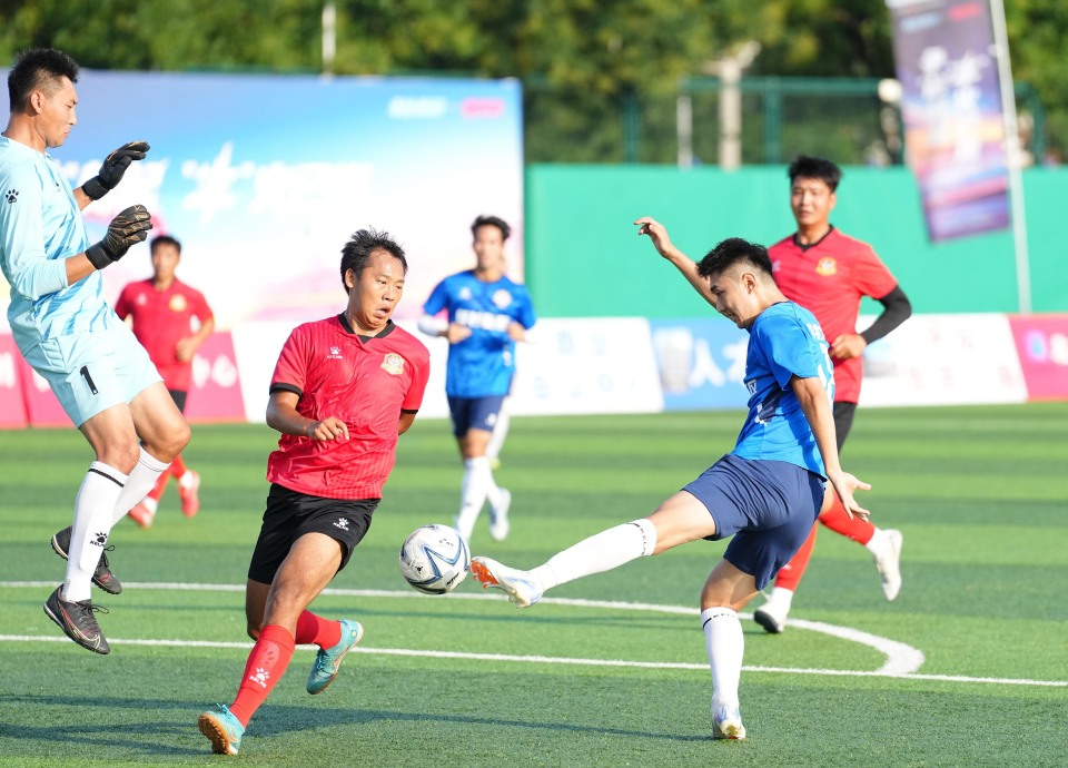 赛场的灯光, hkRr