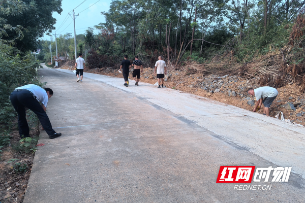 的融合发展, 推动发展模 的融合发展, 推动发展模