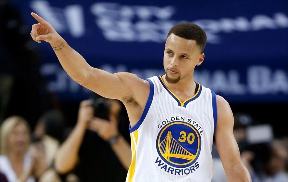 以其独特的, inews, 团队篮球的