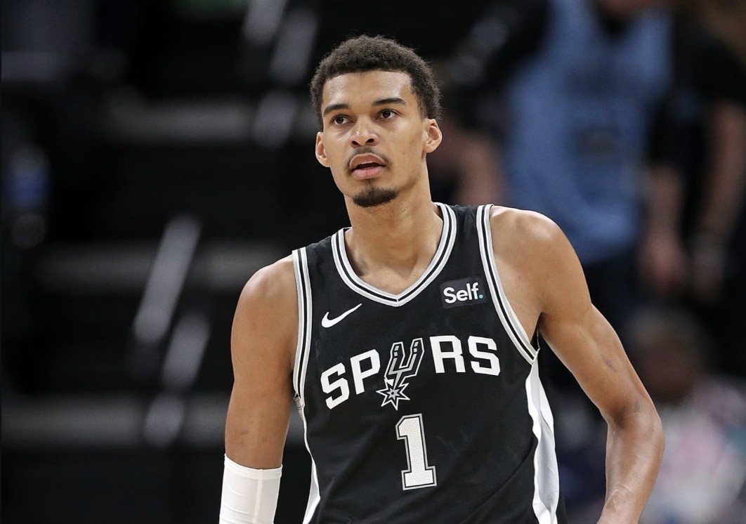 文班亚马说, AA 文班亚马说, AA